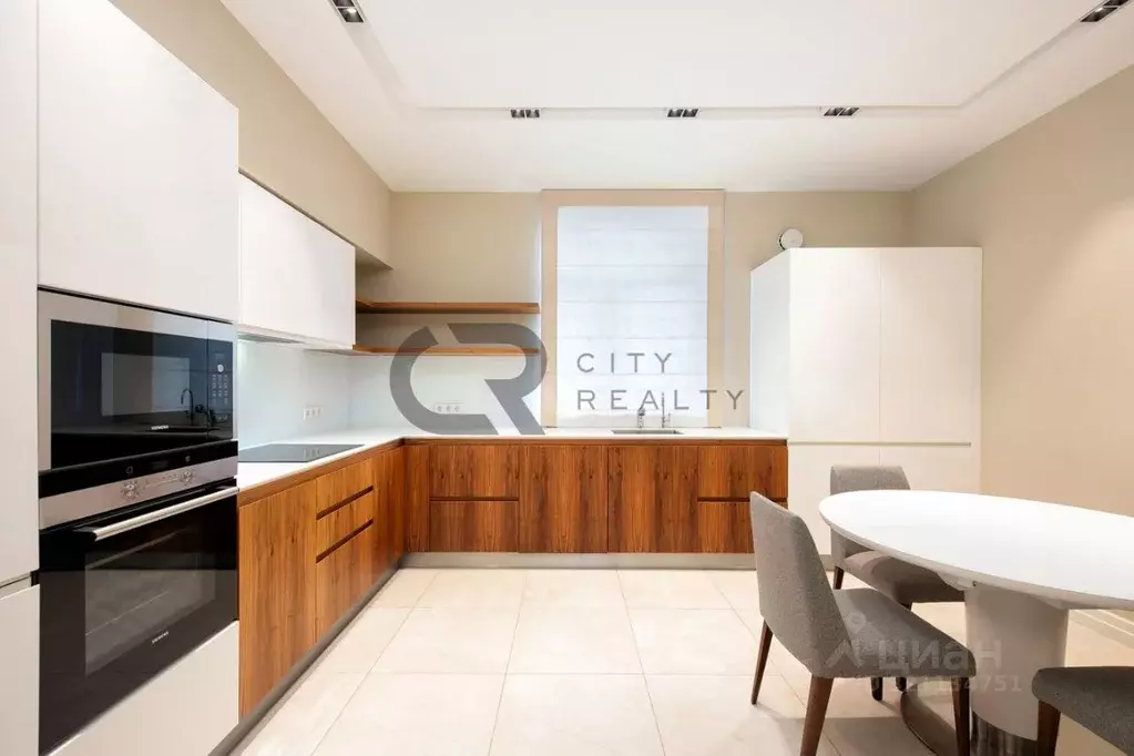 3-к кв. Санкт-Петербург Кирочная ул., 57 (126.9 м) - Фото 0