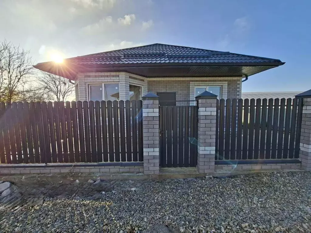 Дом в Краснодарский край, Динской район, Нововеличковское с/пос, ... - Фото 1