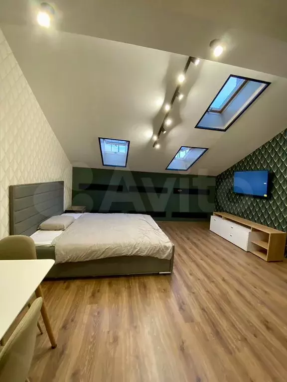 Апартаменты-студия, 30 м, 5/5 эт. - Фото 0