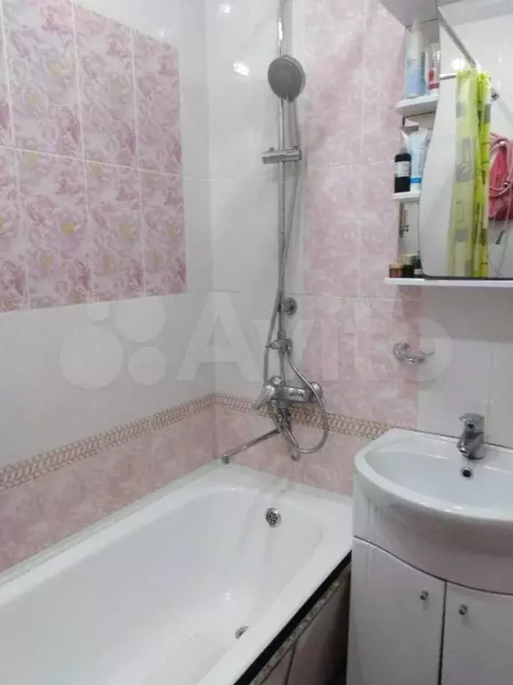 3-к. квартира, 57 м, 3/3 эт. - Фото 1