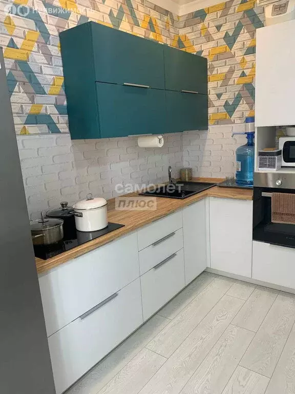 2-комнатная квартира: Тобольск, 15-й микрорайон, 29 (57 м) - Фото 0