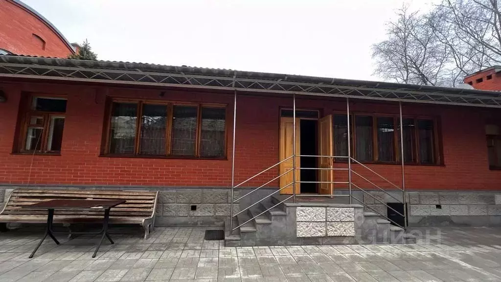 Дом в Северная Осетия, Владикавказ ул. Цаликова, 41А (90 м) - Фото 0