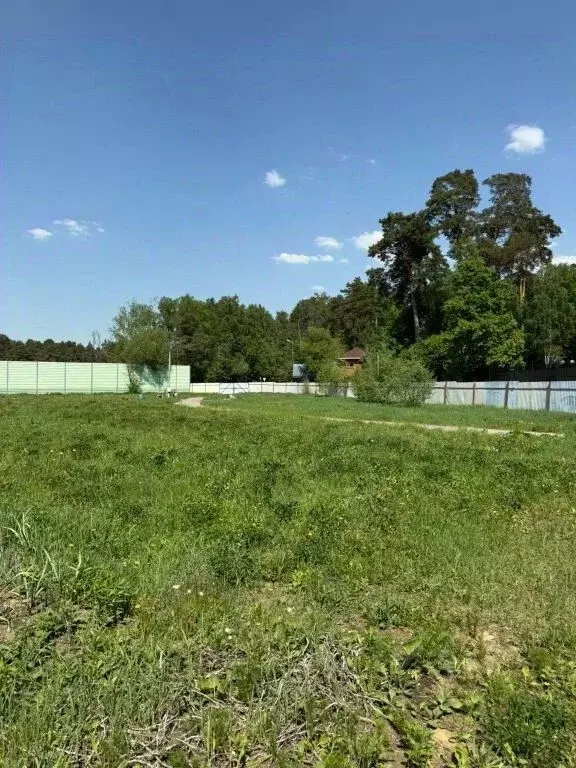 Участок в Московская область, Красногорск городской округ, с. ... - Фото 1