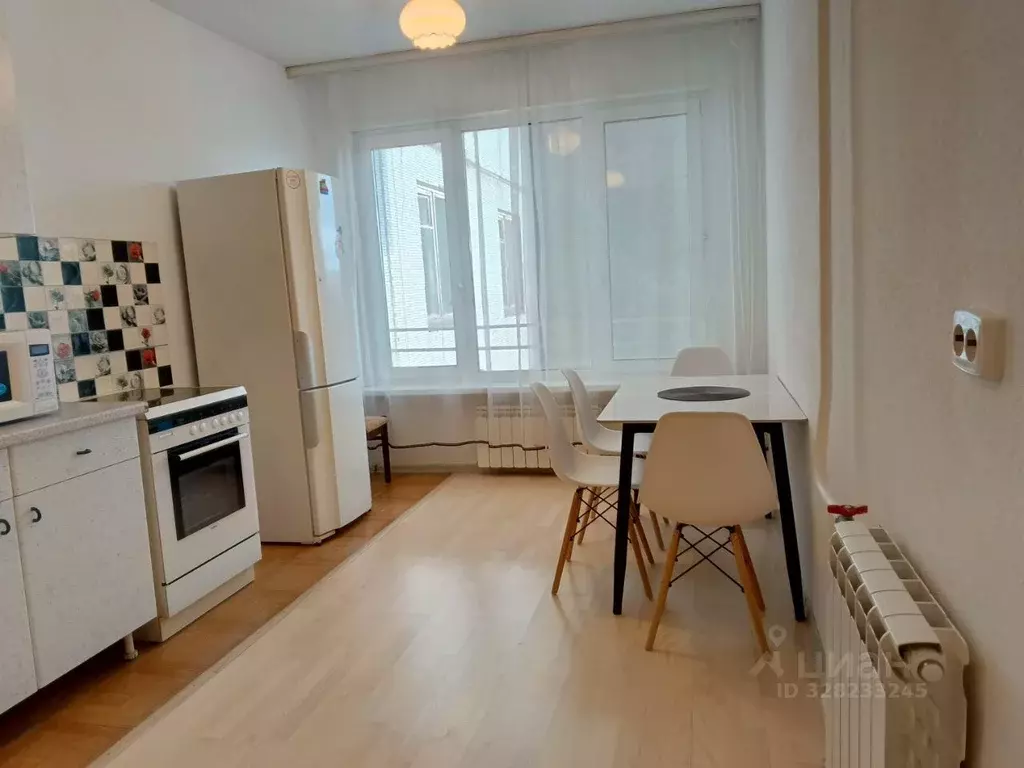 3-к кв. Красноярский край, Красноярск ул. Перенсона, 5А (84.0 м) - Фото 1