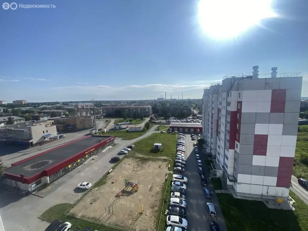 2-комнатная квартира: Чебаркуль, улица 9 Мая, 21 (56 м) - Фото 0