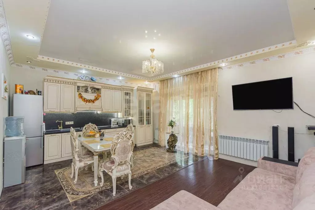 Дом в Краснодарский край, Краснодар ул. Имени 9-й Горнострелковой ... - Фото 0