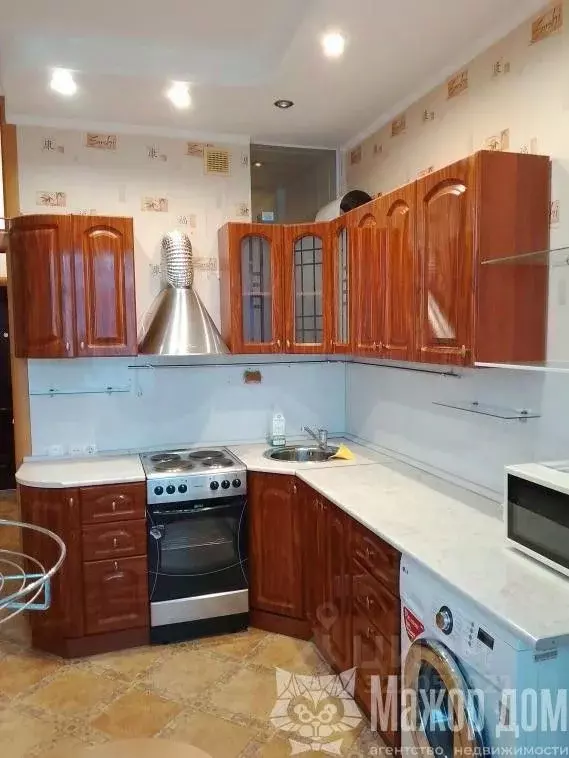 1-к кв. Саха (Якутия), Нерюнгри просп. Геологов, 77 (42.0 м) - Фото 0