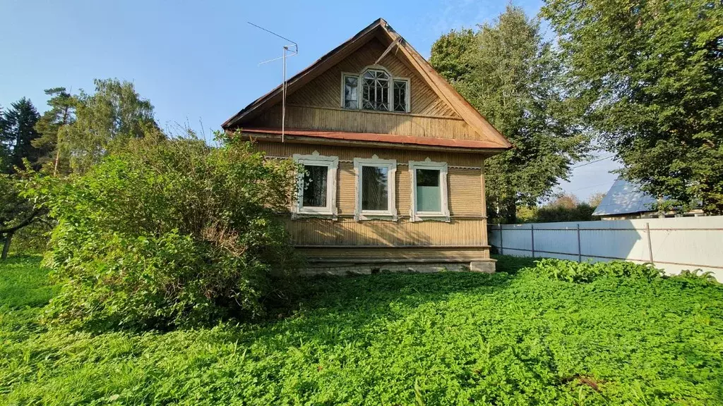 Дом в Ленинградская область, Гатчинский район, Вырица городской ... - Фото 0