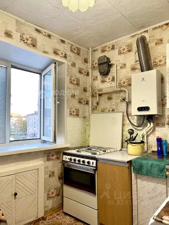 3-к кв. Чувашия, Канаш Восточный мкр, 14 (51.3 м) - Фото 2