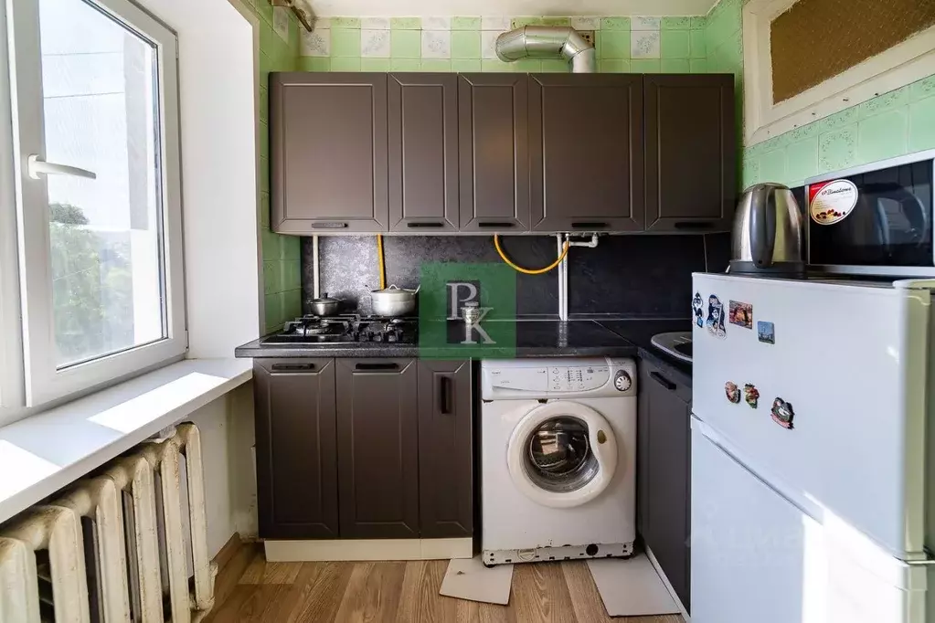 3-к кв. Крым, Симферополь пер. Гавена, 10 (63.4 м) - Фото 1