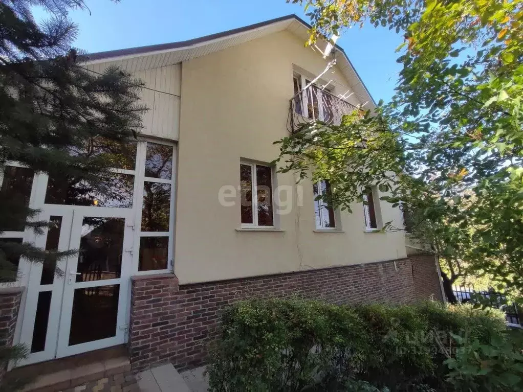 Дом в Ставропольский край, Ставрополь Авиационная ул., 54 (160 м) - Фото 1