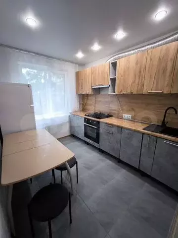 3-к. квартира, 63 м, 2/9 эт. - Фото 0