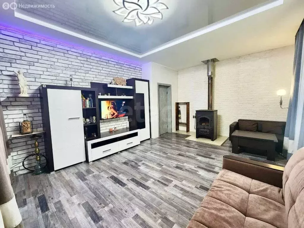 Дом в Трудовское сельское поселение, село Ана-Юрт, СПК Каскад, ... - Фото 1