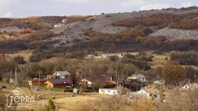Участок в Крым, Белогорский район, Зеленогорское с/пос, с. Пчелиное ... - Фото 2