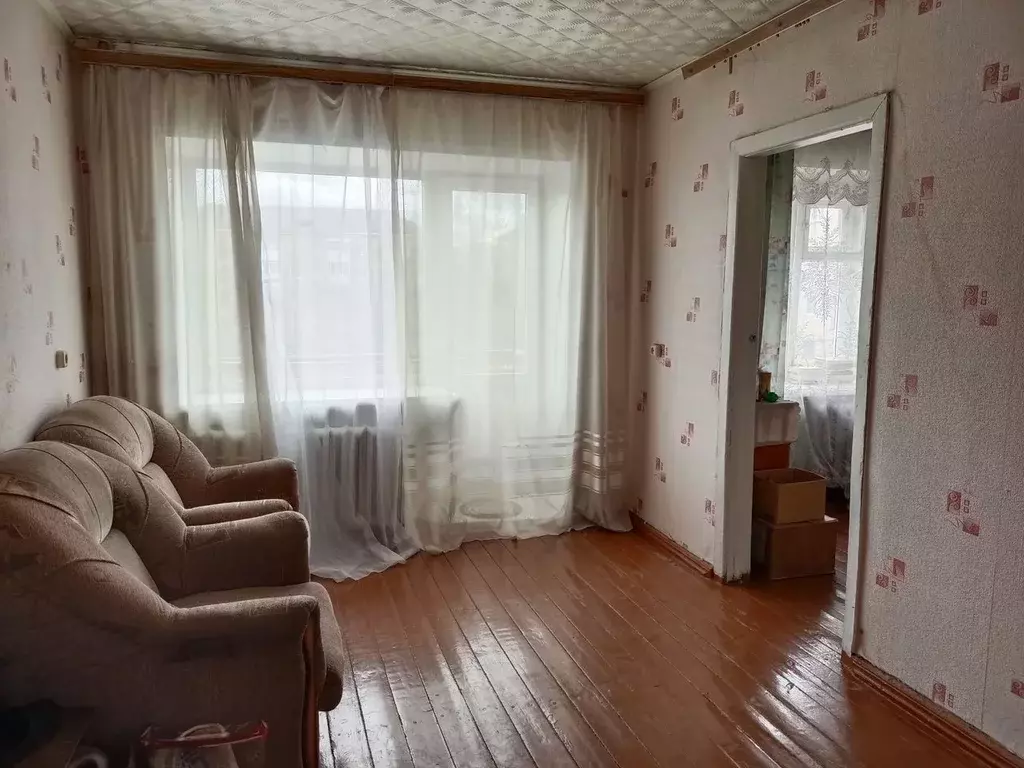 3-к кв. Свердловская область, Первоуральск ул. Ильича, 32А (55.0 м) - Фото 0