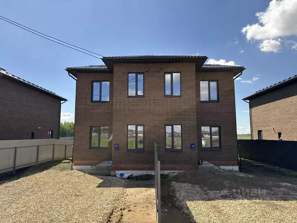 Таунхаус в Татарстан, Лаишевский район, Столбищенское с/пос, с. ... - Фото 1