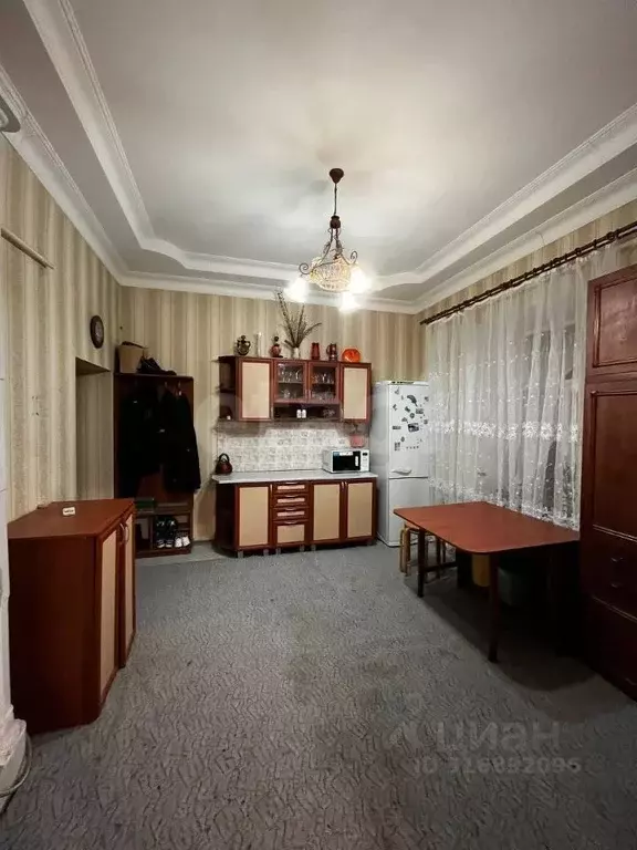 2-к кв. Ростовская область, Новочеркасск Комитетская ул., 80 (28.0 м) - Фото 0