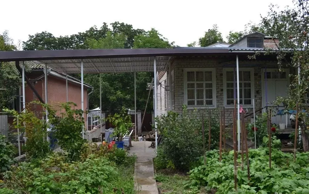 Дом в Ставропольский край, Кисловодск Красногвардейская ул., 16 (191 ... - Фото 0