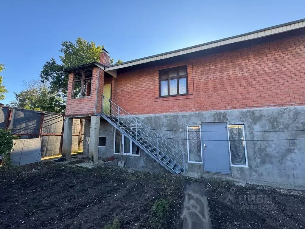 Дом в Ставропольский край, Кисловодск Белоглинская ул., 32А (180 м) - Фото 2