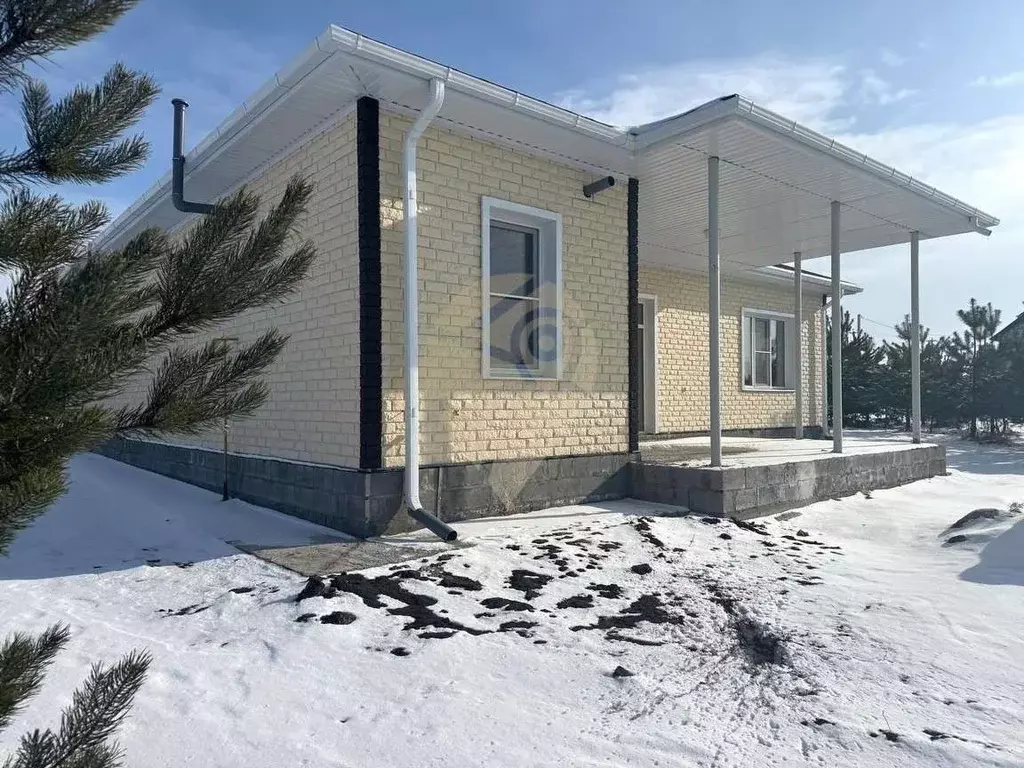 Дом в Белгородская область, Старооскольский городской округ, с. Озерки ... - Фото 1
