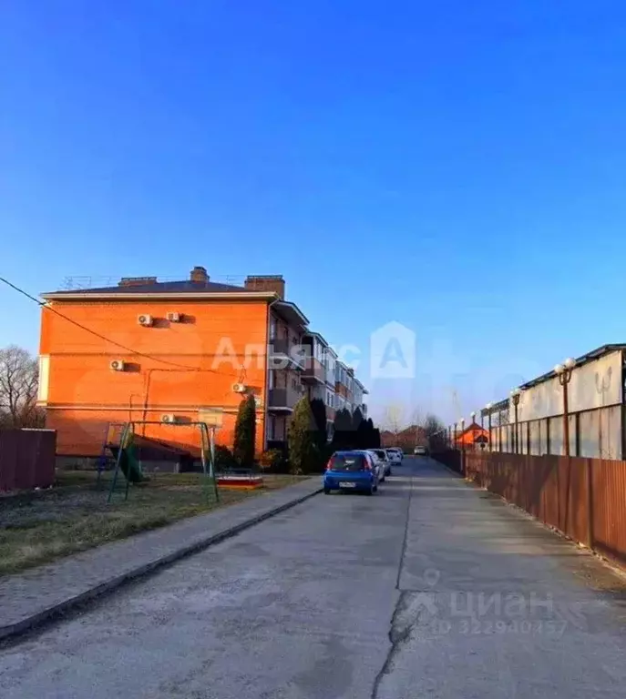 3-к кв. Краснодарский край, Курганинск ул. Розы Люксембург, 230 (69.3 ... - Фото 0