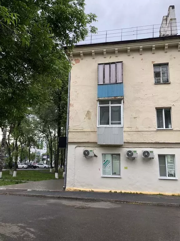 Комната 17 м в 3-к., 3/3 эт. - Фото 1