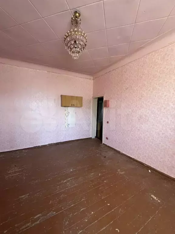 Комната 19 м в 3-к., 1/5 эт. - Фото 0