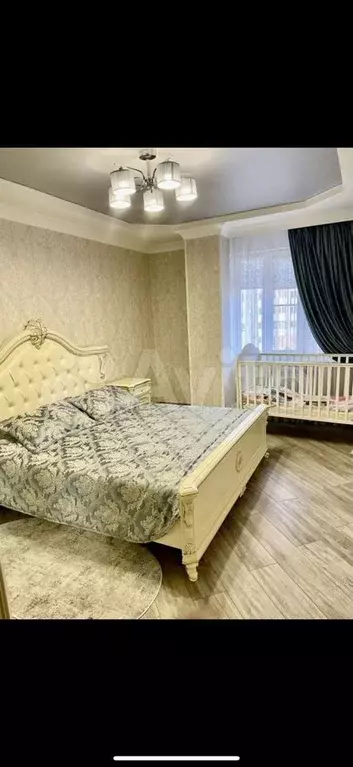 3-к. квартира, 100 м, 4/8 эт. - Фото 0