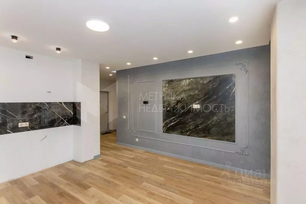 1-к кв. Тюменская область, Тюменский район, д. Патрушева ул. Федора ... - Фото 0