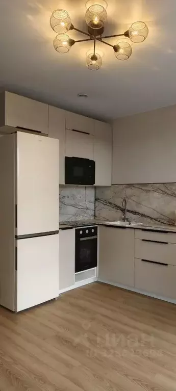 Студия Московская область, Одинцовский городской округ, с. Лайково, ... - Фото 1