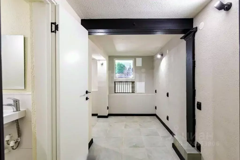 Офис в Санкт-Петербург 2-я Васильевского острова линия, 39/16 (13 м) - Фото 1