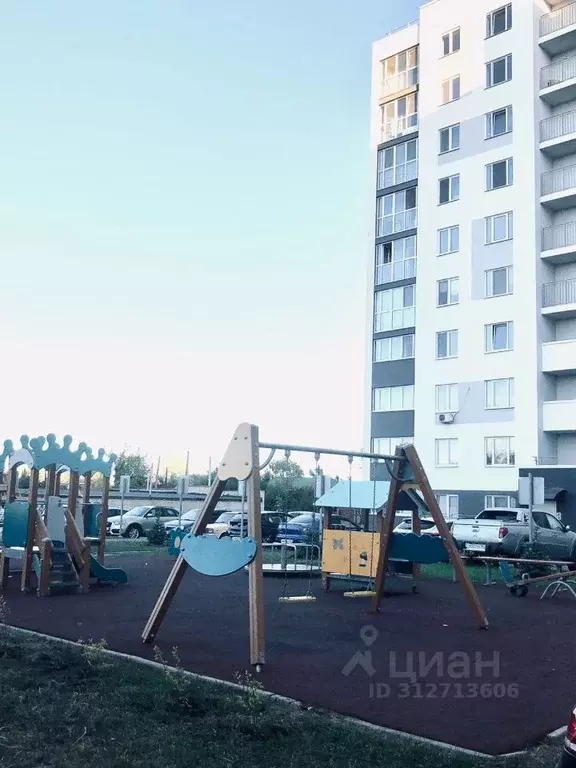 3-к кв. Саратовская область, Энгельс Смоленская ул., 17 (75.6 м) - Фото 1