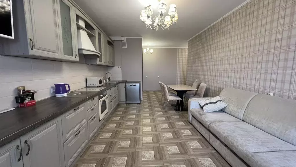 3-к кв. Пермский край, Пермь ул. Николая Островского, 93Б (96.5 м) - Фото 1