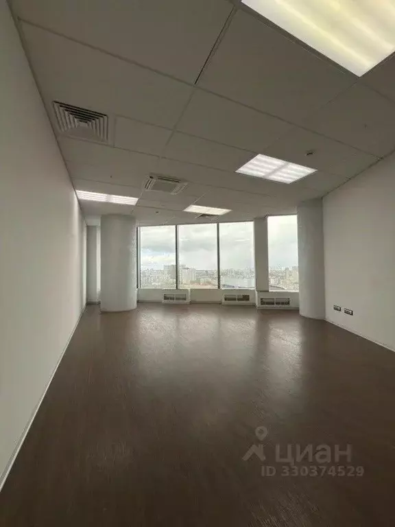 Офис в Свердловская область, Екатеринбург ул. Бориса Ельцина, 3/2 (133 ... - Фото 1