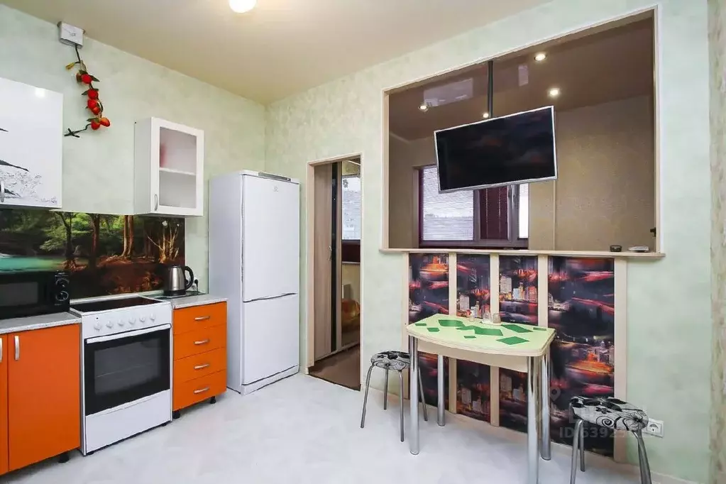 Студия Ханты-Мансийский АО, Сургут ул. Крылова, 32 (30.0 м) - Фото 0