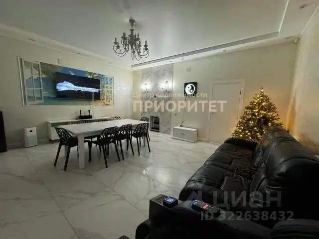 Дом в Саха (Якутия), Якутск ул. 50 лет Советской Армии, 75/2 (400 м) - Фото 2