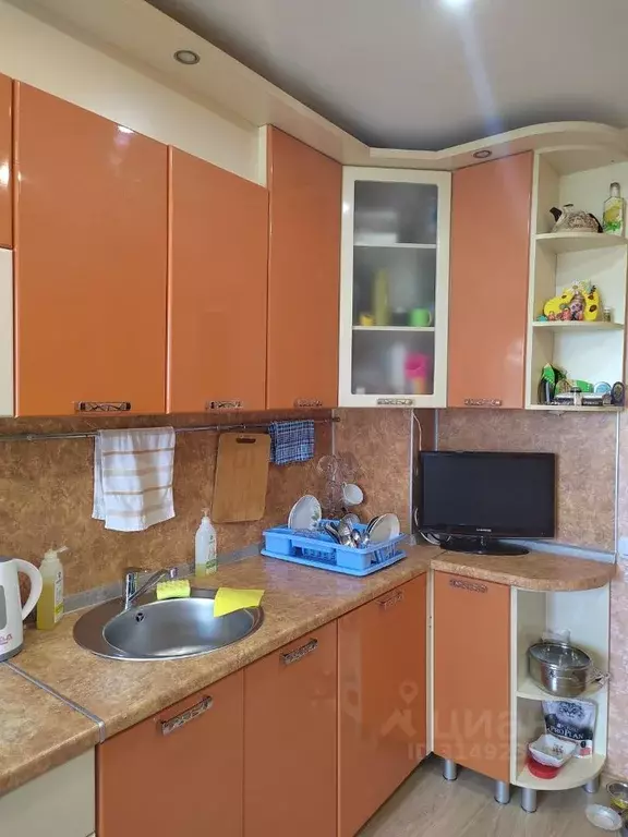 3-к кв. Брянская область, Брянск ул. Есенина, 32 (80.0 м) - Фото 0