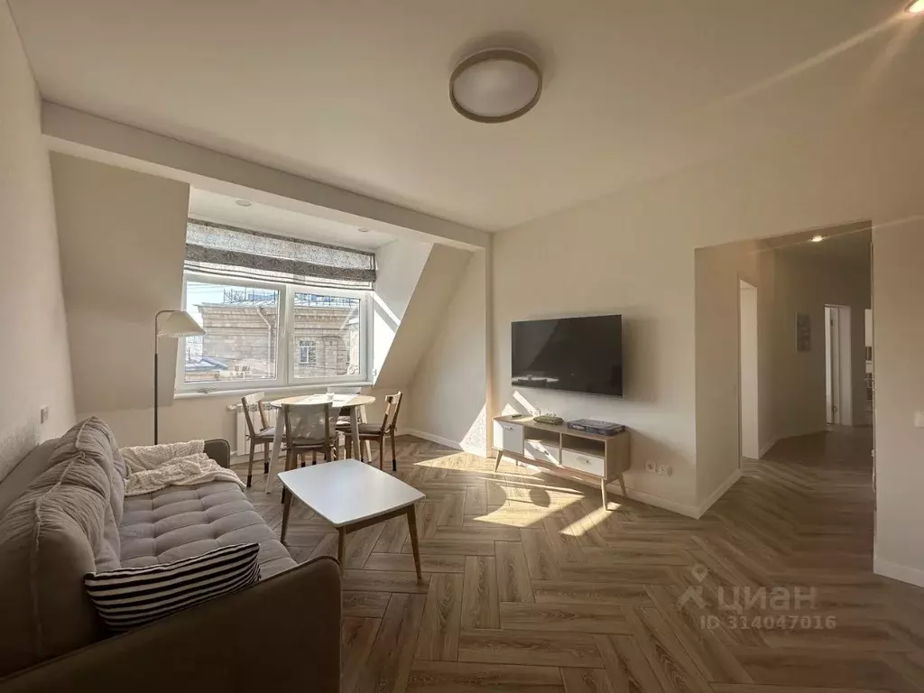 Помещение свободного назначения в Санкт-Петербург наб. Реки Фонтанки, ... - Фото 1