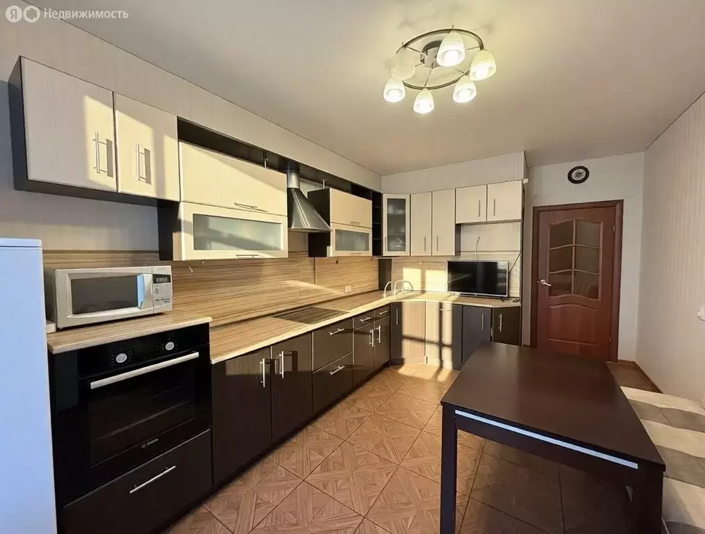2-комнатная квартира: Санкт-Петербург, улица Есенина, 1к1 (72.9 м) - Фото 2