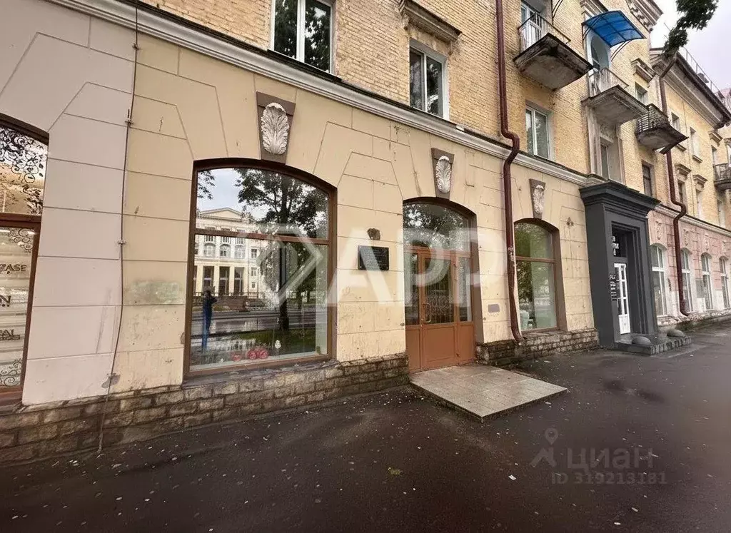 Помещение свободного назначения в Брянская область, Брянск ул. ... - Фото 1