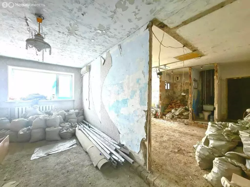 3-комнатная квартира: Арсеньев, Ленинская улица, 37 (58.2 м) - Фото 1