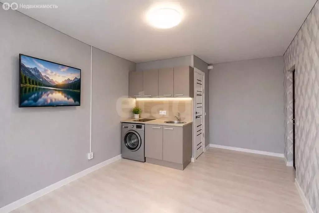 Квартира-студия: Тюмень, улица Республики, 212 (18 м) - Фото 2