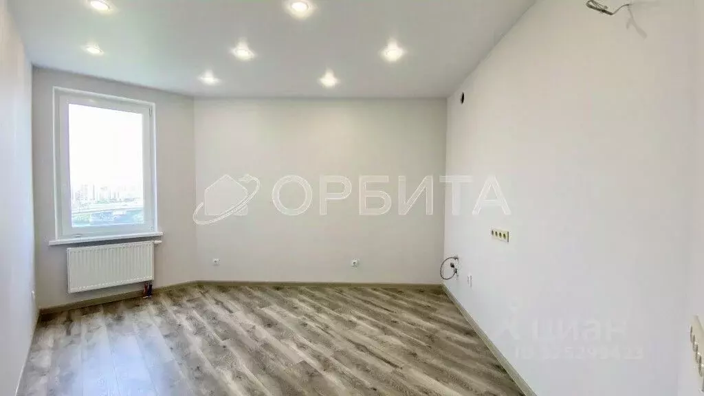 1-к кв. Тюменская область, Тюмень Новгородская ул., 3 (40.3 м) - Фото 2