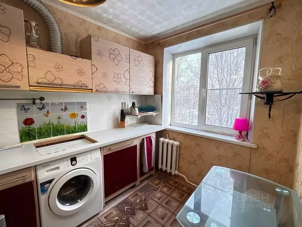 2-к кв. Ленинградская область, Тихвин 4-й мкр, 27 (42.0 м) - Фото 1