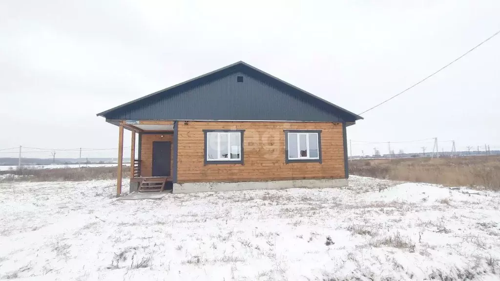 Дом в Башкортостан, Уфимский район, Кирилловский сельсовет, д. ... - Фото 1