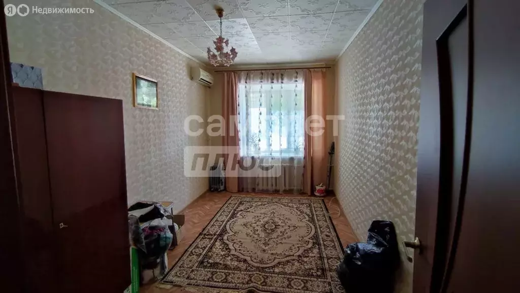 3-комнатная квартира: Астрахань, улица Адмирала Нахимова, 46 (62.2 м) - Фото 0