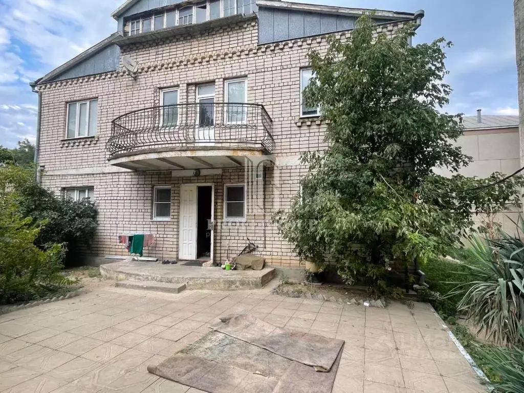 Дом в Дагестан, Махачкала ул. Гаруна Саидова, 34 (200 м) - Фото 0