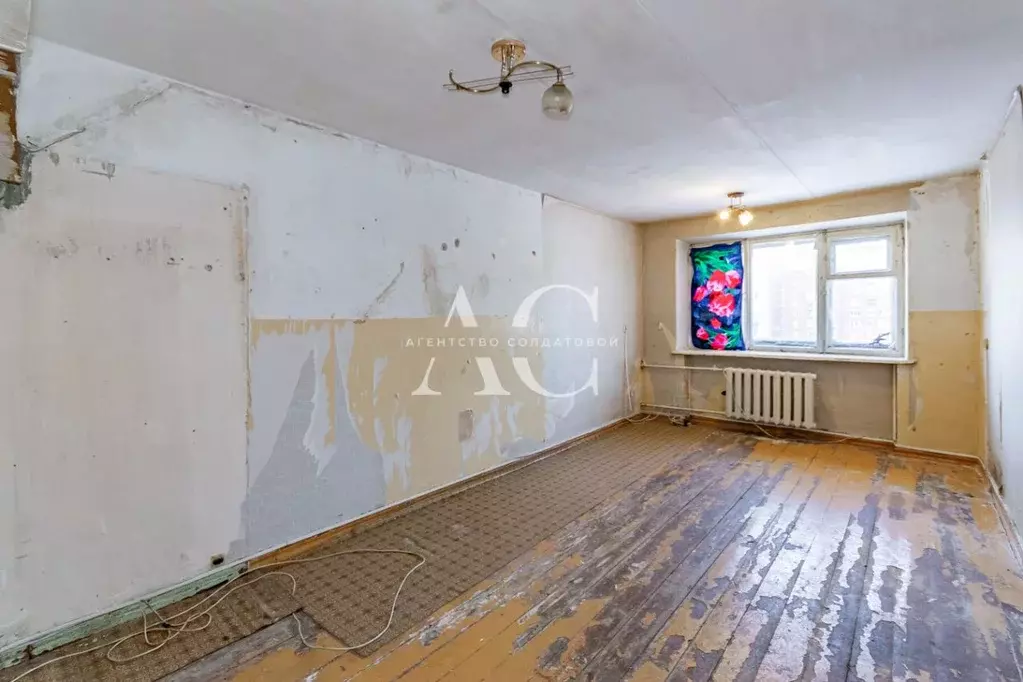 Комната Свердловская область, Екатеринбург ул. Таганская, 8 (18.9 м) - Фото 1