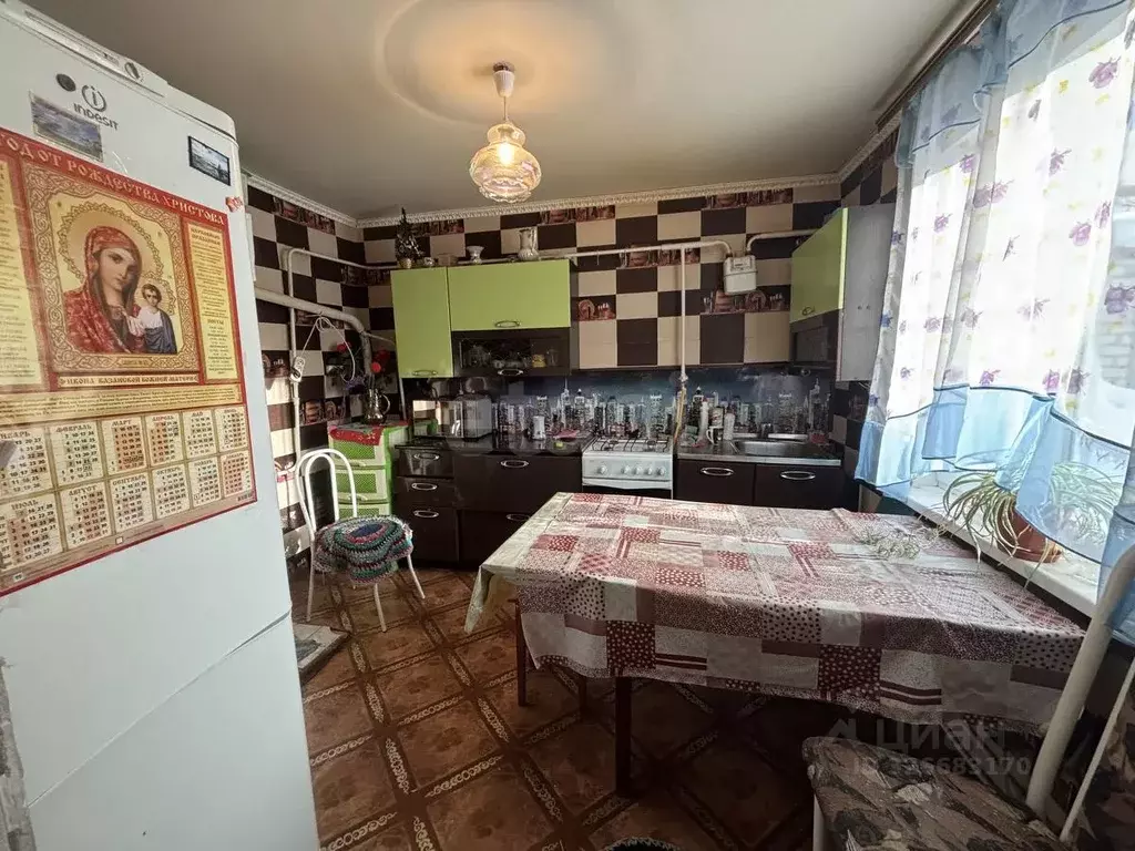 Дом в Саратовская область, Балашовский район, пос. Первомайский ... - Фото 1