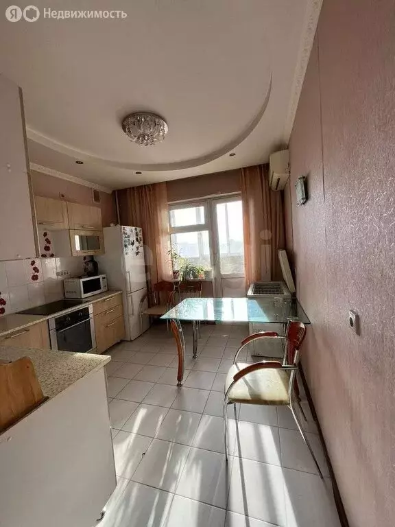 2-комнатная квартира: Якутск, улица Петровского, 38 (61 м) - Фото 0